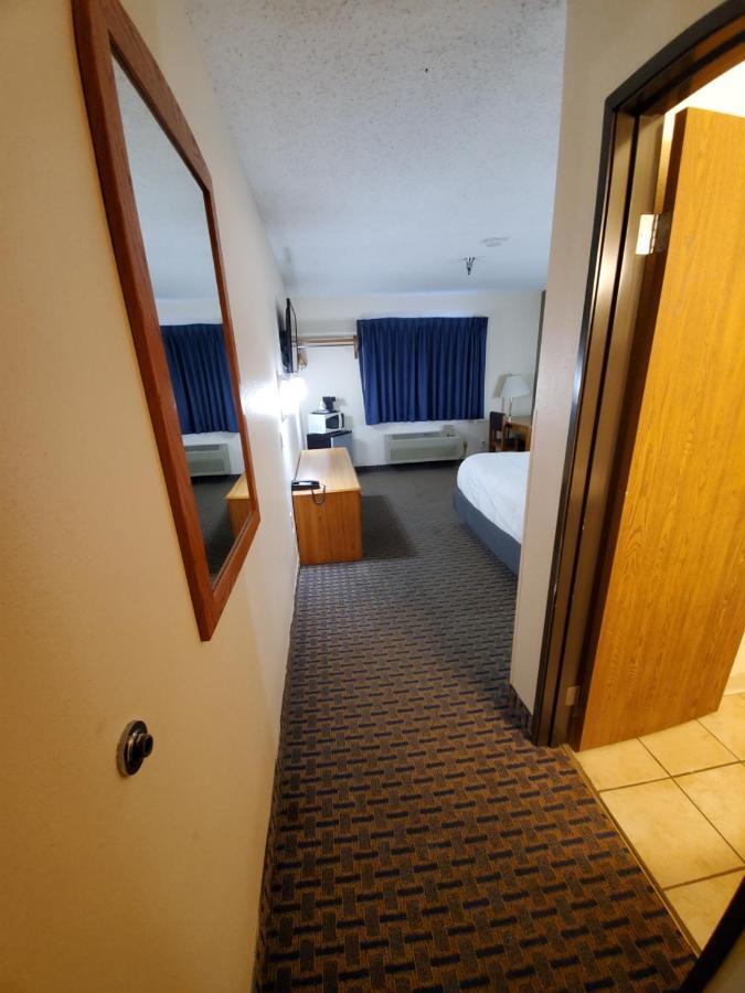 Hibbing Inn And Suites Ngoại thất bức ảnh