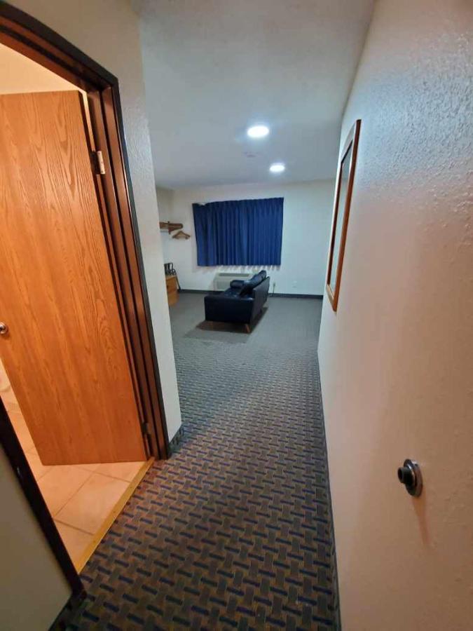 Hibbing Inn And Suites Ngoại thất bức ảnh